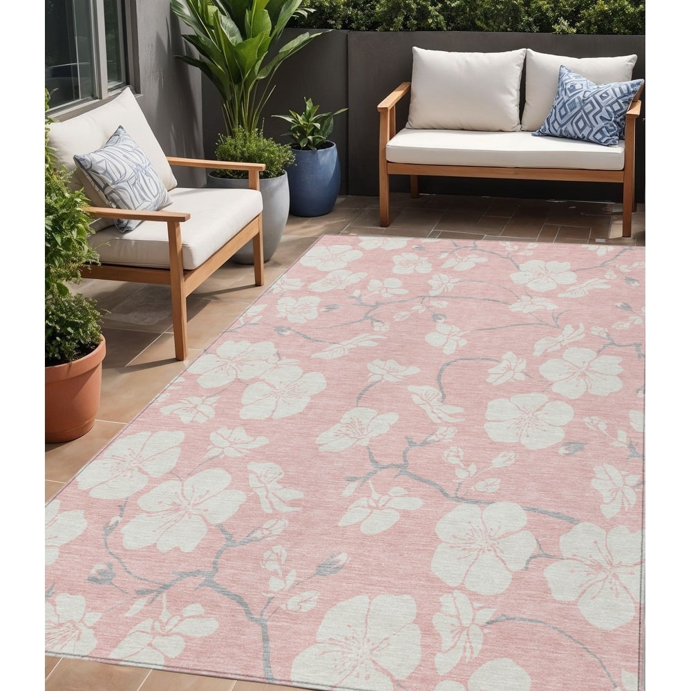 HomeRoots Floral Transitional Rectangle Outdoor Rug