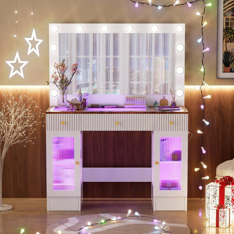 43.3" Vanity Desk with Mirror, Modern Makeup Vanity with Drawers and Power Outlet