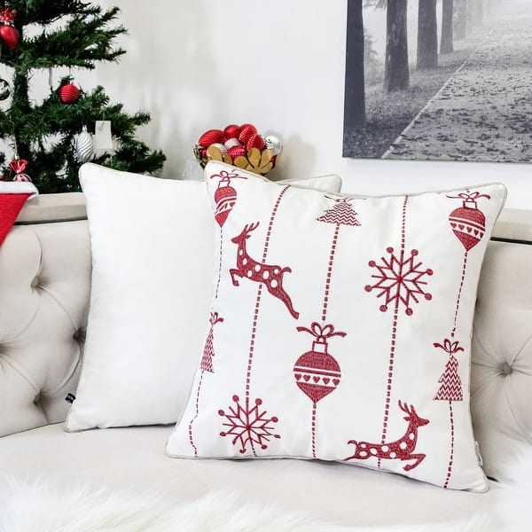 Reindeer Velvet 20 Square Christmas Throw Pillow - Bed Bath & Beyond -  32411719