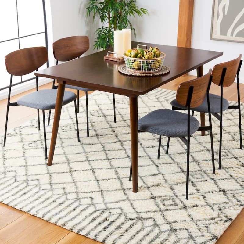 SAFAVIEH Handmade Casablanca Shag Ornella Tribal Wool Rug - 6' x 9' - Ivory/Grey
