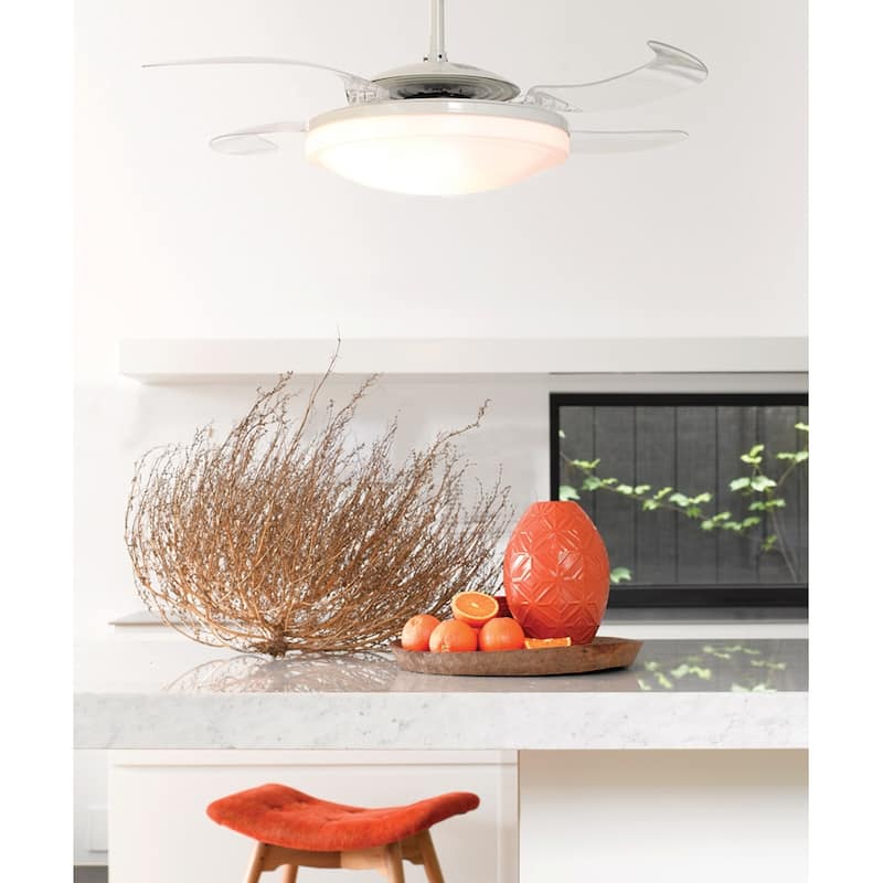 Fanaway Evo2 Retractable 4-blade Lighting with Remote Ceiling Fan