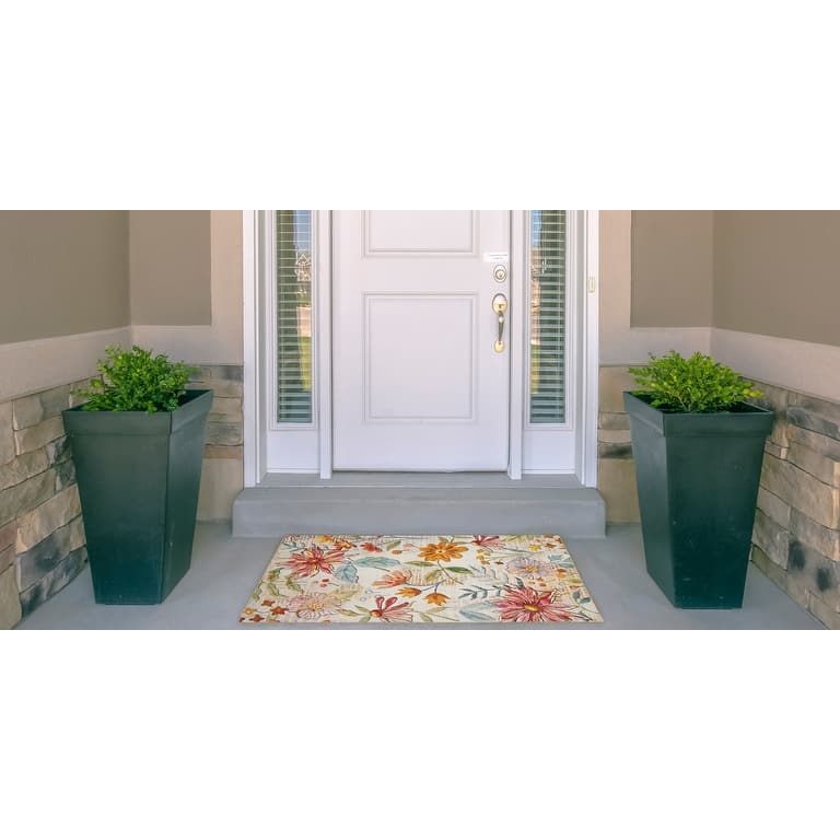 Indoor/Outdoor Water Resistant Largo Ivory & Green Washable Area Rug Washable Area Rug - 2' x 3'