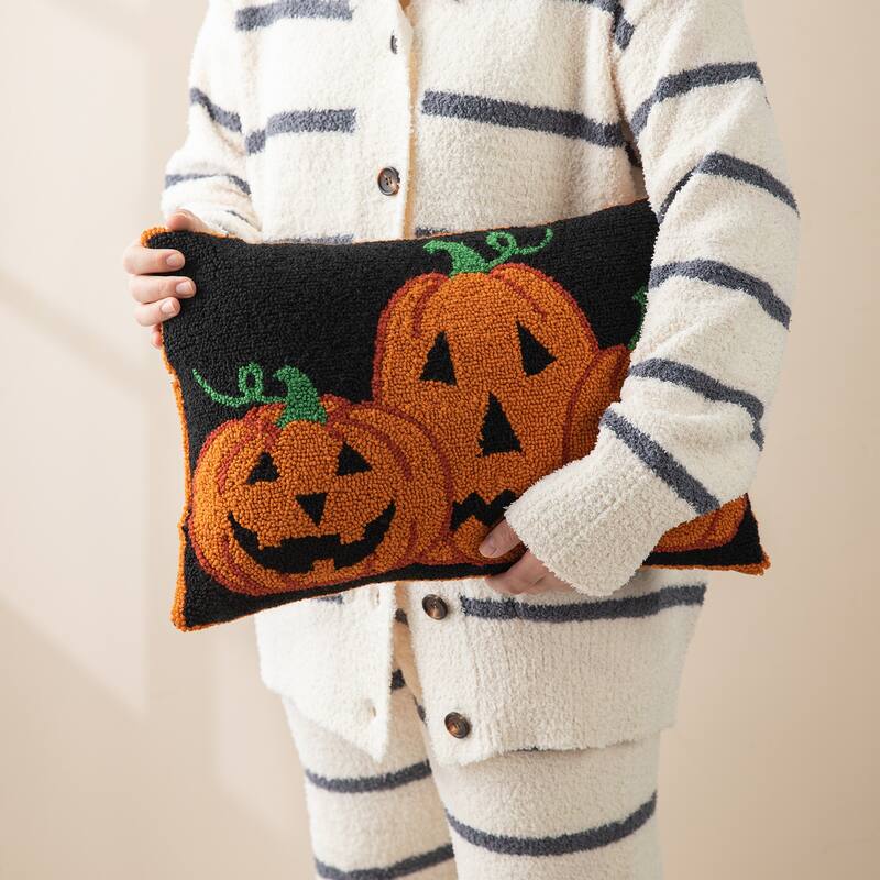Glitzhome 14"L Polyester Halloween Ghost BOO Pillow