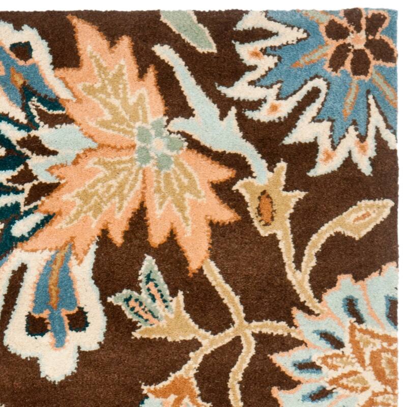 SAFAVIEH Handmade Jardin Dafne Country Floral Wool Rug