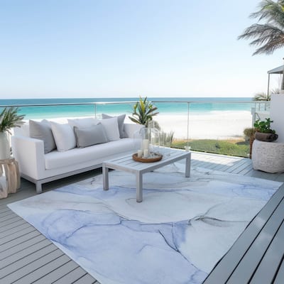 Machine Washable Indoor/ Outdoor Abstract Watercolor Chantille Rug