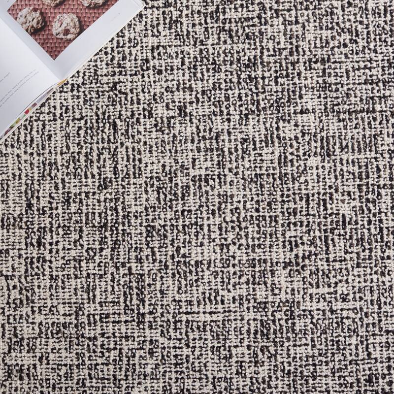 SAFAVIEH Handmade Ebony Gulderen Modern Wool Rug