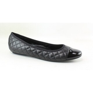vaneli serene flat