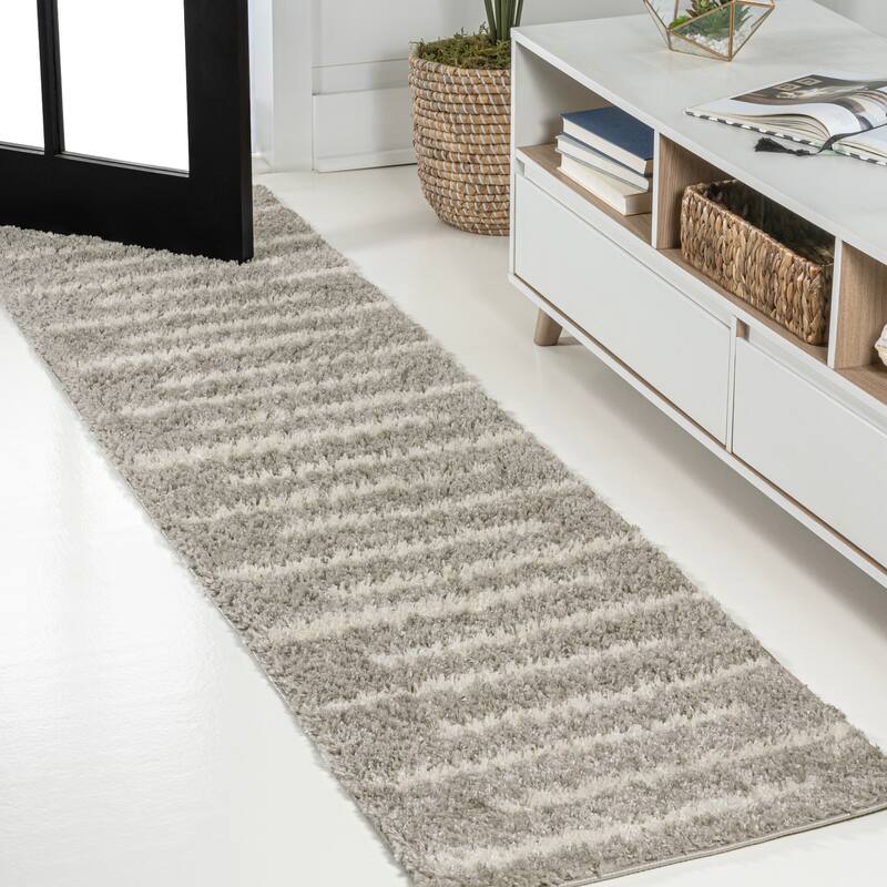 JONATHAN Y Cristo Berber Stripe Shag Area Rug