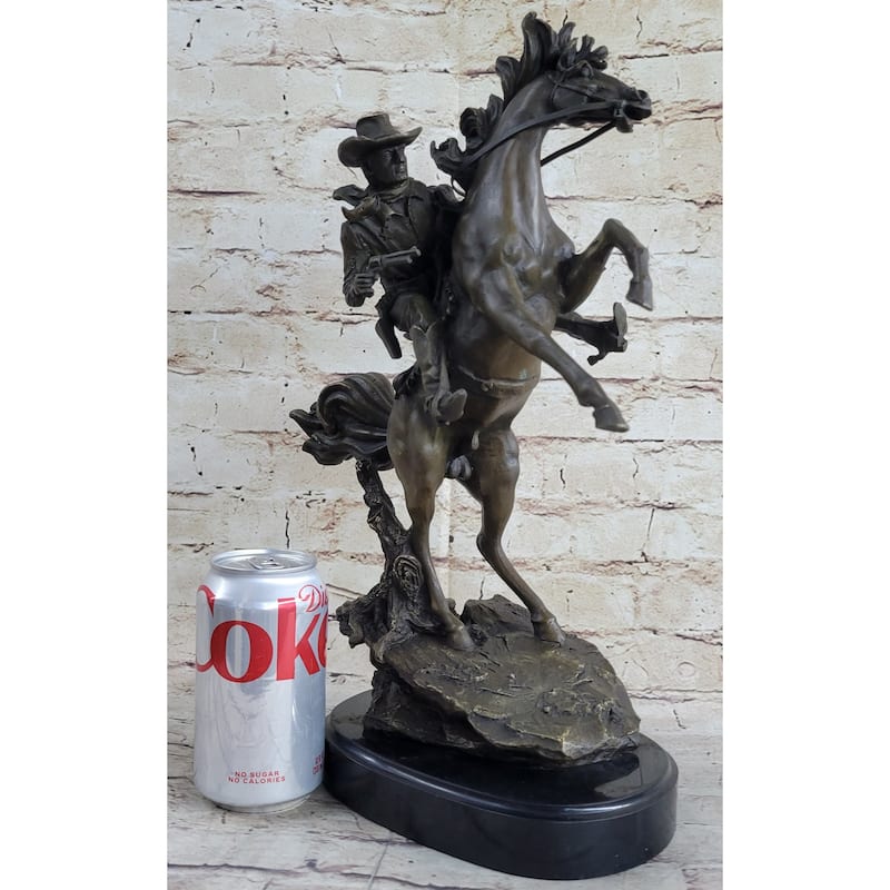 Country Western Wild West Cowboy Gunslinger On Imitative Horseback Bronze Sculpture Decor