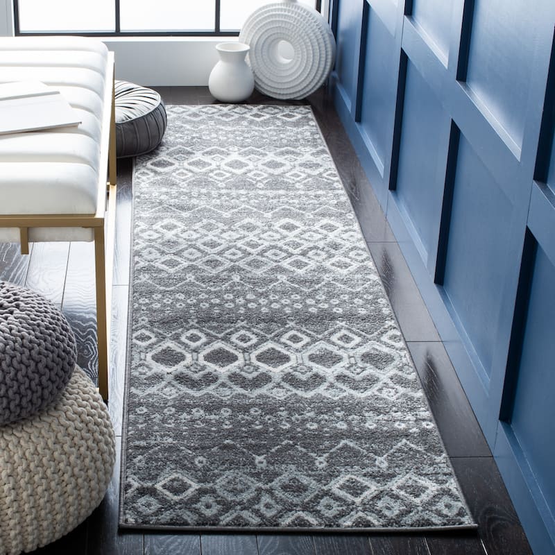 SAFAVIEH Amsterdam Bridget Moroccan Boho Rug - 2'3" x 8' Runner - Dark Grey/Light Grey - Runner