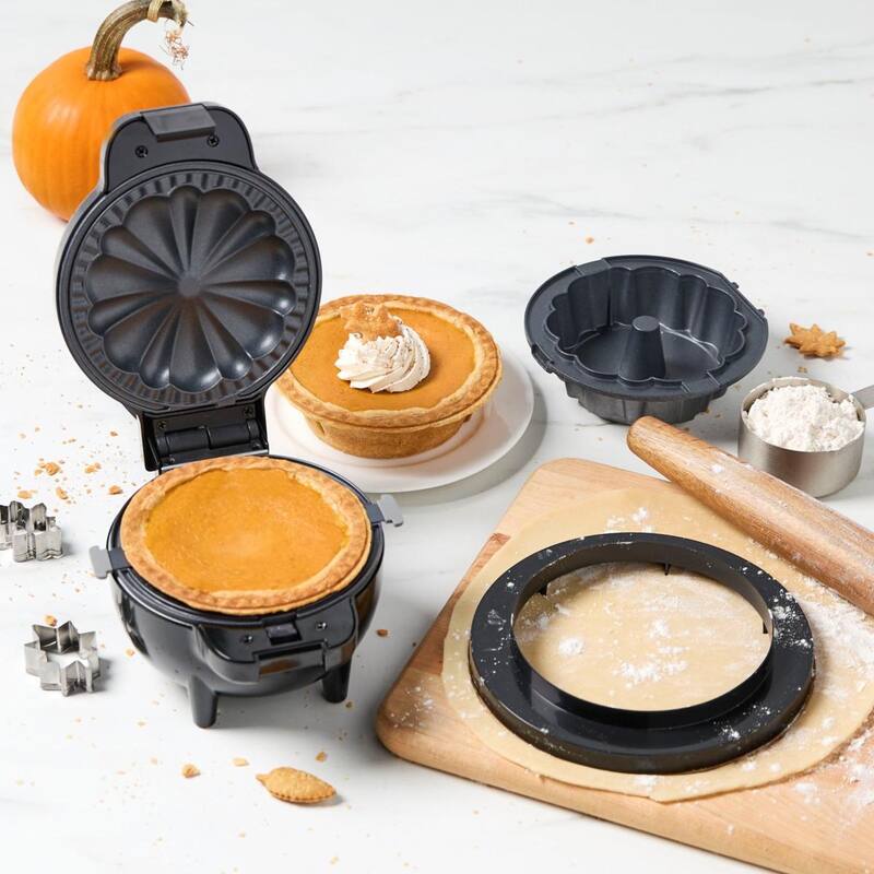 Curtis Stone 2-pack Pie and Bundt Makers with Gift Boxes Refurbished