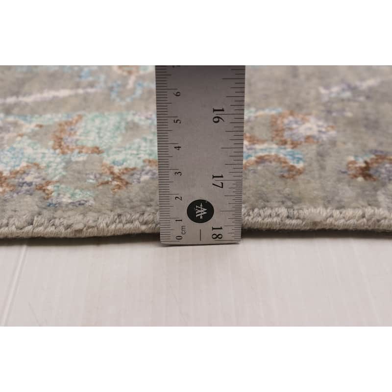 ECARPETGALLERY Hand-knotted Heritage Taupe Silk, Wool Rug - 6'5 x 9'7