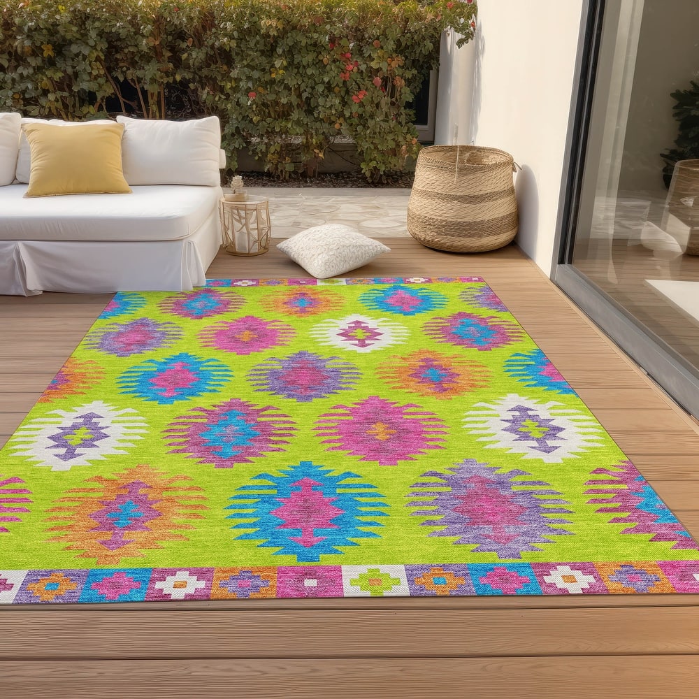 Machine Washable Indoor/ Outdoor Boho Tribal Chantille Rug