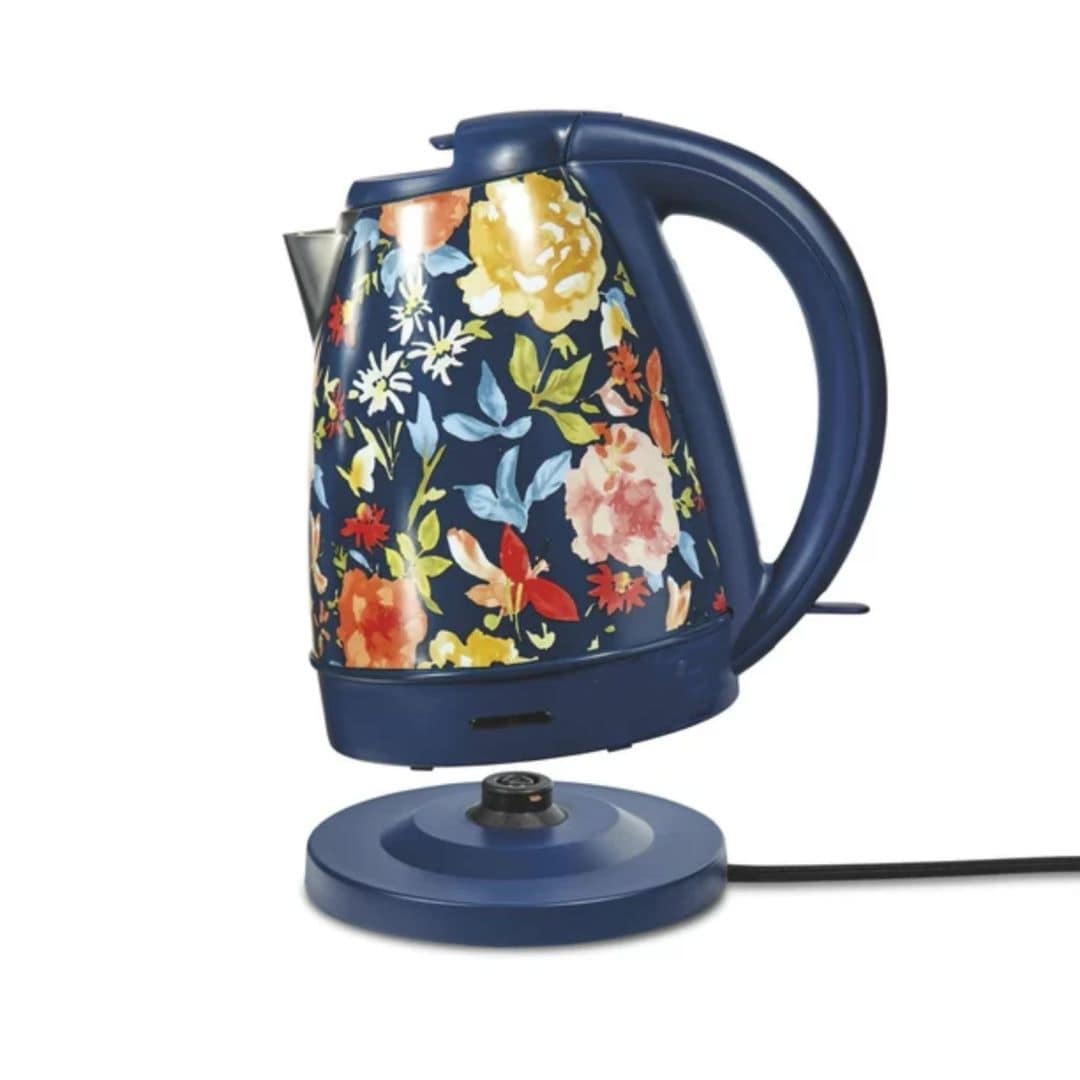 https://ak1.ostkcdn.com/images/products/is/images/direct/511b9c3d93be5d92cf9aa7f9a8f3a1eefcff5b23/Blue%2C-Electric-Kettle%2C-1.7-Liter.jpg