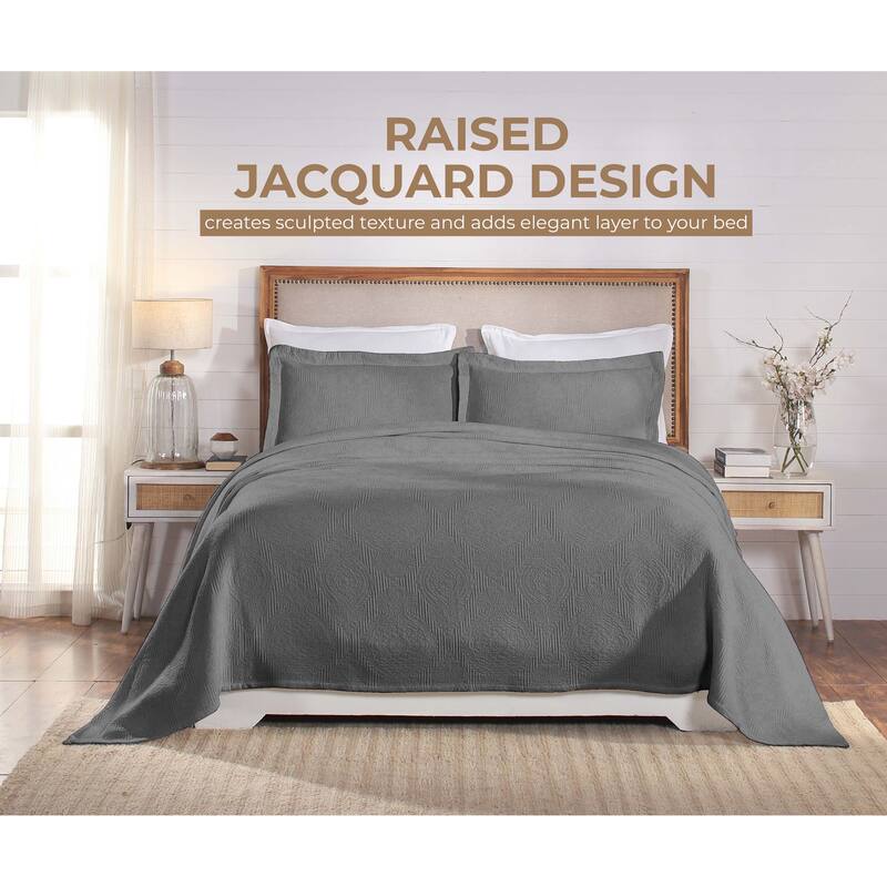 Superior Victory Cotton Matelasse Jacquard Medallion Scroll Bedspread Set