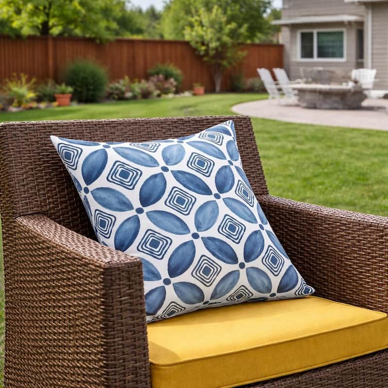 2 Pack Outdoor Throw Pillows, Waterproof & Fade-Resistant Patio Cushions -Soft & Comfortable Decorative Pillow Covers (18x18")