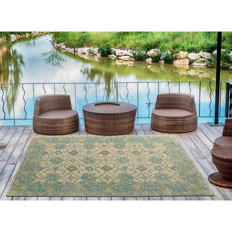 Indoor/Outdoor Hand-Tufted Robinson Teal Polyester Rug (4'0 x 6'0)