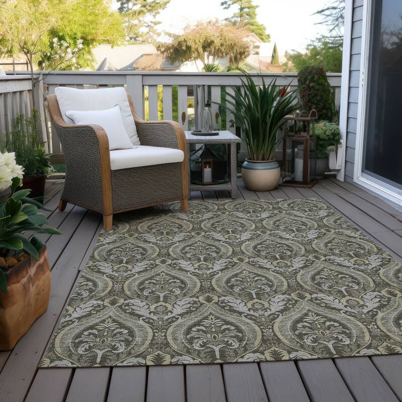 Machine Washable Indoor/ Outdoor Damask Chantille Rug