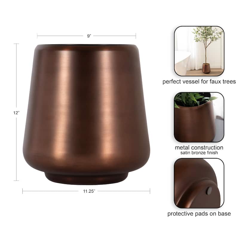 Kate and Laurel Portell Metal Planter