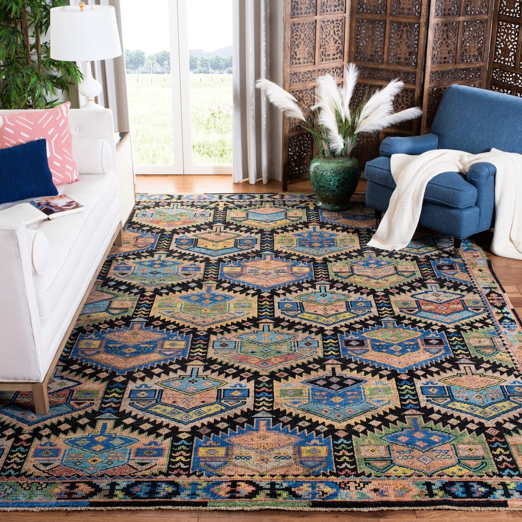 SAFAVIEH Hand-Knotted Izmir Ilfhildur Traditional Wool Rug