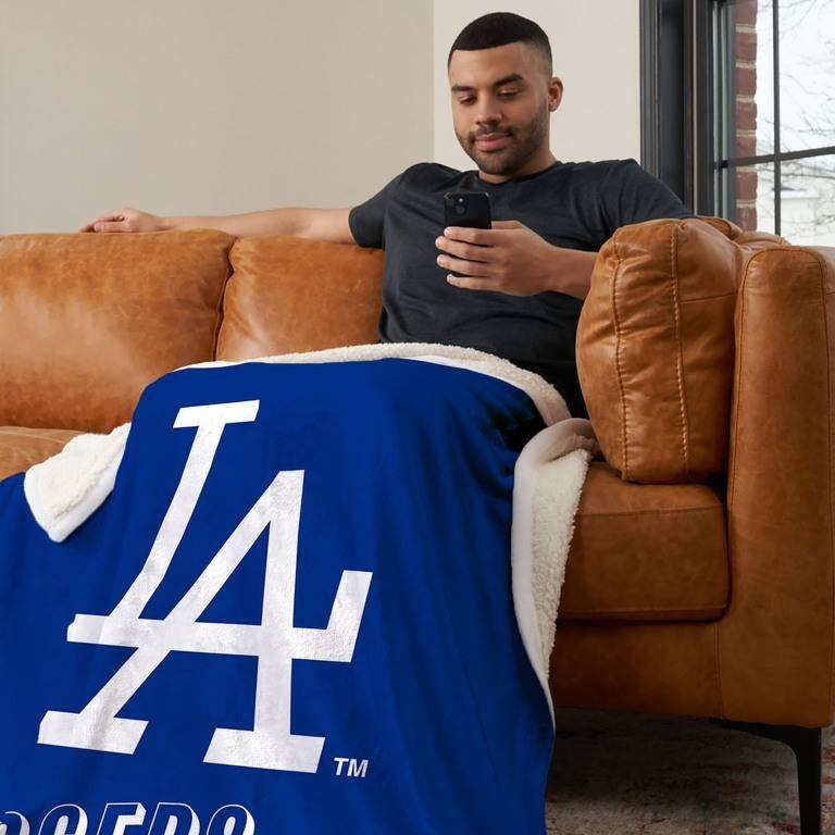 MLB CC Throwback Silk Touch Sherpa Throw Blanket