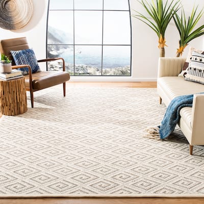 SAFAVIEH Handmade Palm Beach Modern & Contemporary Geometric Sisal Rug