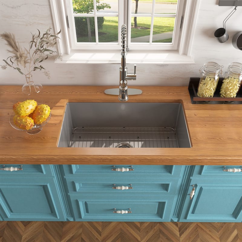 CASAINC Undermount Single Bowl Fireclay Kitchen Sink with Bottom Grid and Strainer, cUPC Certified
