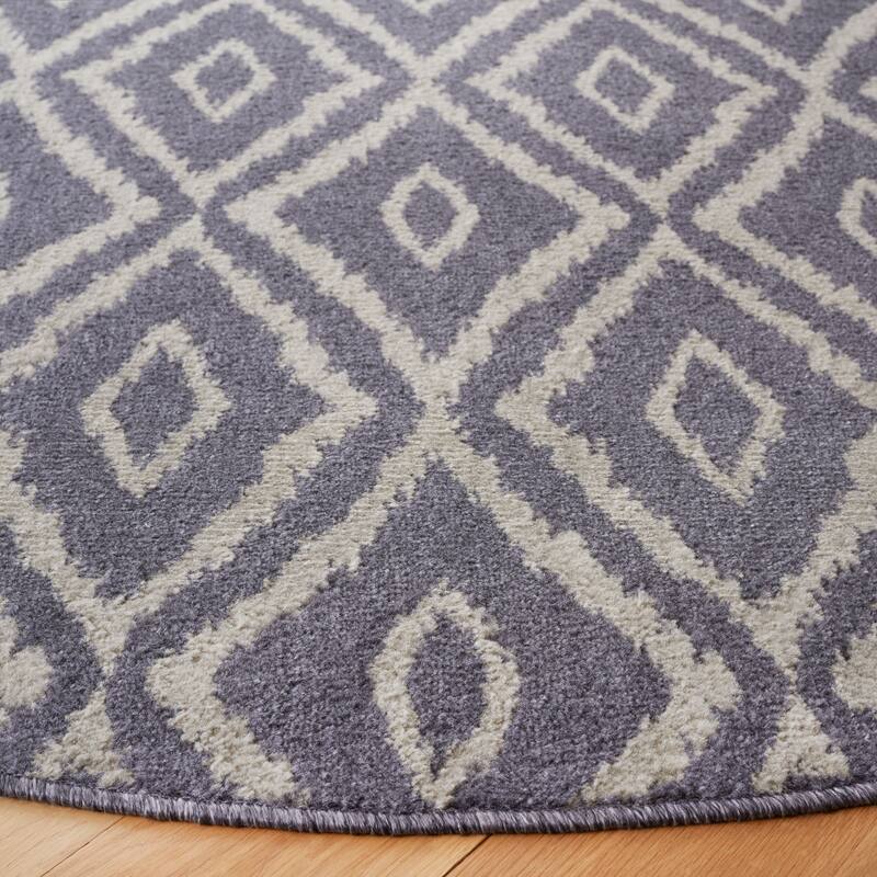 SAFAVIEH Pyramid Whitney Boho Geometric Rug