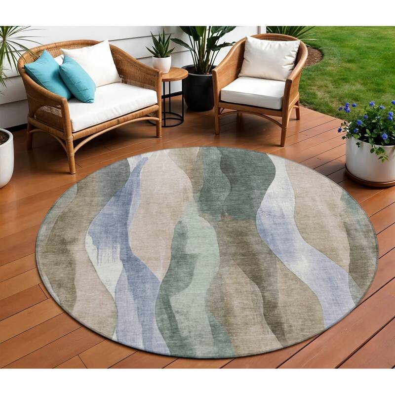 HomeRoots Abstract Transitional Rectangle Outdoor Rug - 8' Round