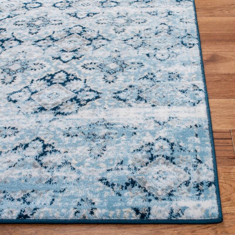 SAFAVIEH Lagoon Nejla Distressed Rug