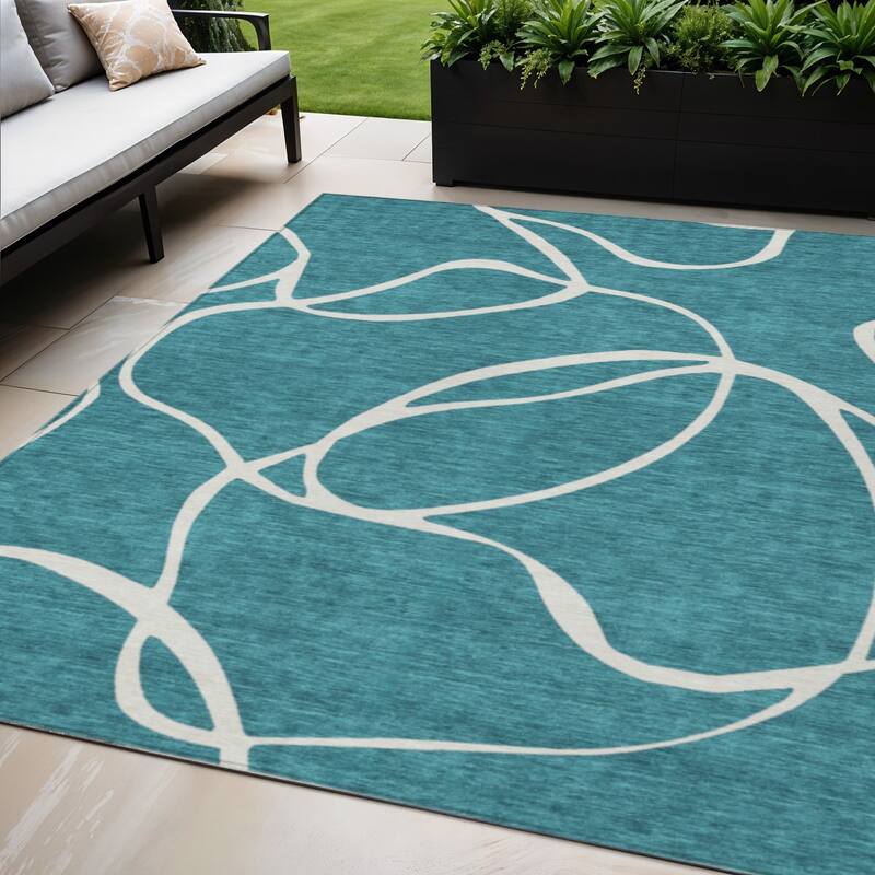 HomeRoots Abstract Transitional Rectangle Outdoor Rug - 5' X 8'