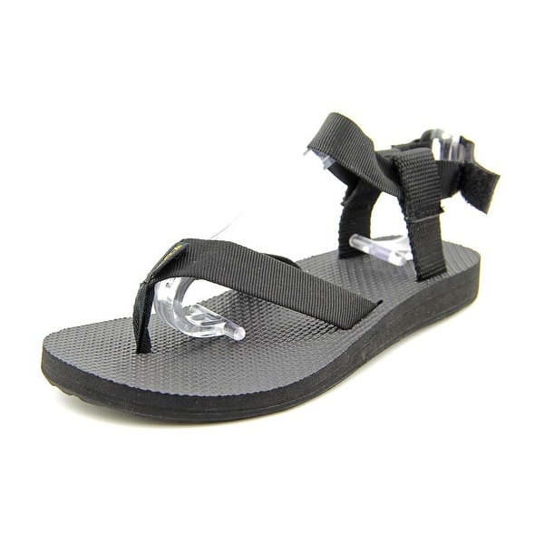 teva sandals with toe strap