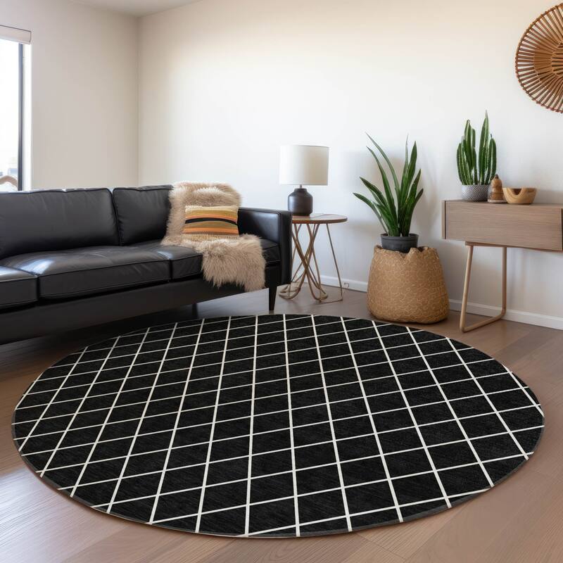 Premium Washable Super Soft Diamond Trellis Mayfield Rug - Black - 8' x 8'