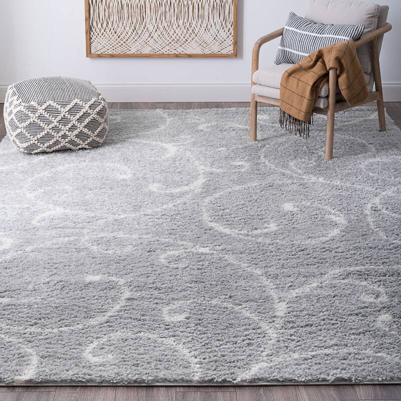 Sohni Shag Farmhouse Floral Indoor Area Rug - 7'10'' x 10'2'' - Silver