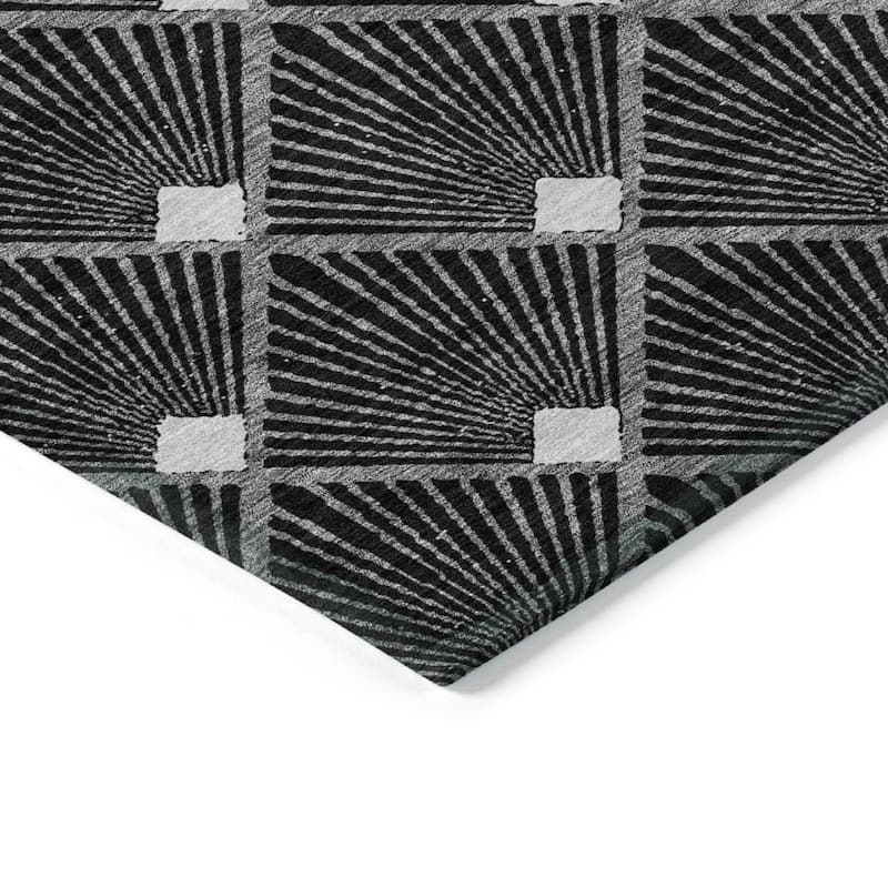 Machine Washable Indoor/ Outdoor Chantille Modern Shells Rug