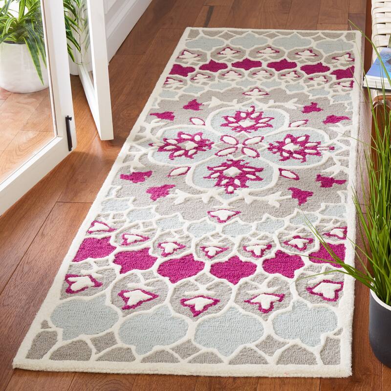 SAFAVIEH Handmade Bellagio Ronak Modern Oriental Wool Rug - 2'3" x 7' Runner - Grey/Ivory