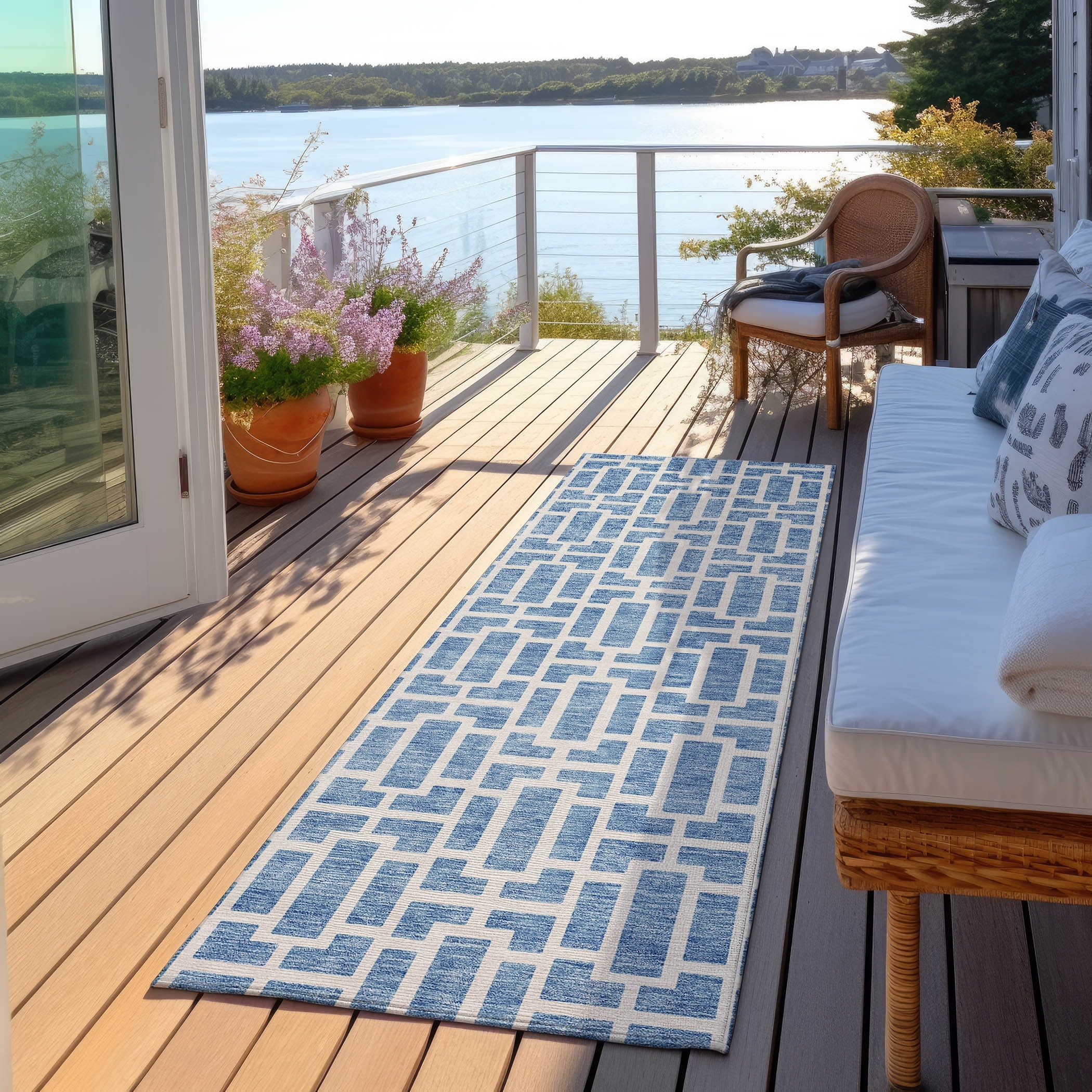 Machine Washable Indoor/ Outdoor Chantille Contemporary Geo Rug