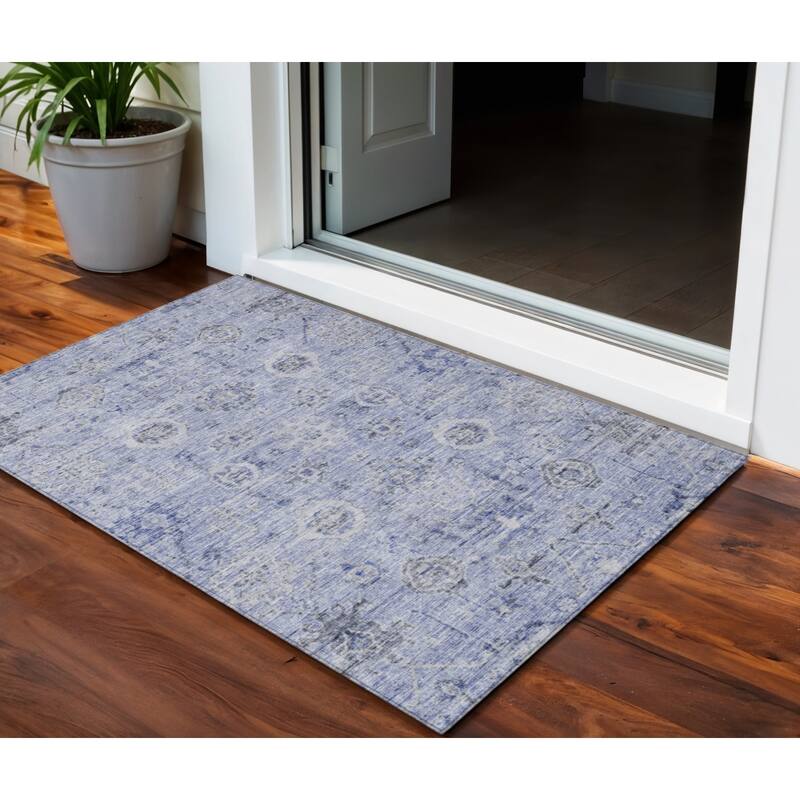 HomeRoots Damask Traditional Rectangle Outdoor Rug - 3' x 5'