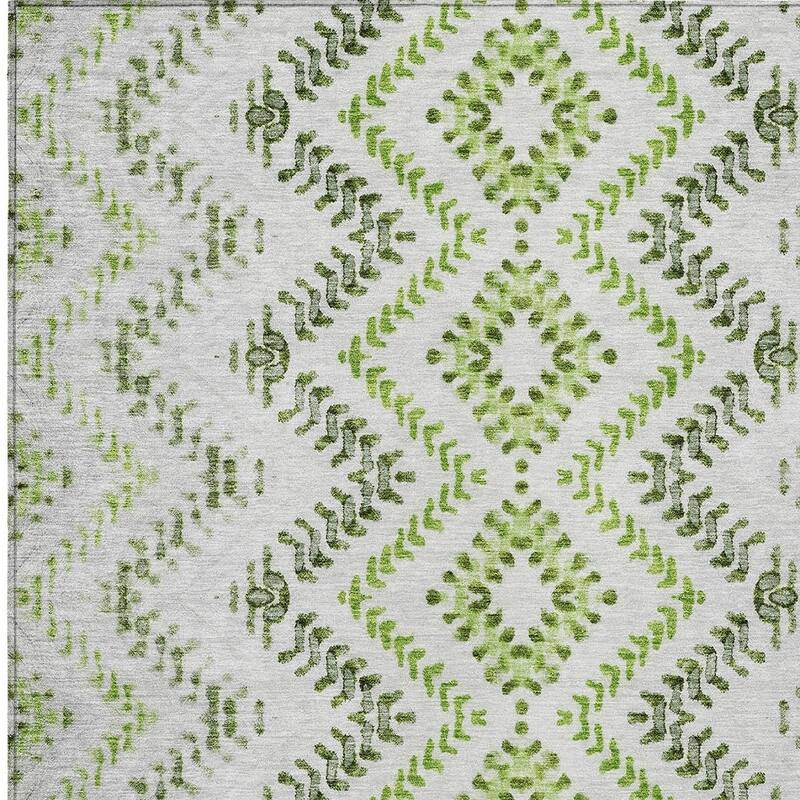 HomeRoots Geometric Transitional Rectangle Outdoor Rug