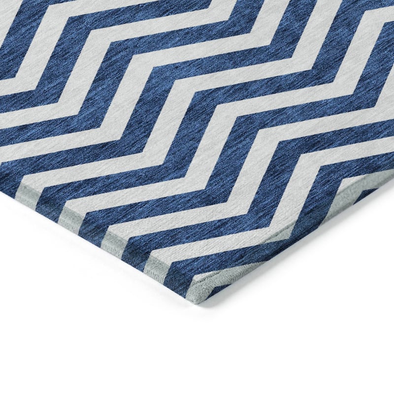 Machine Washable Indoor/ Outdoor Chantille Chevron Stripe Rug
