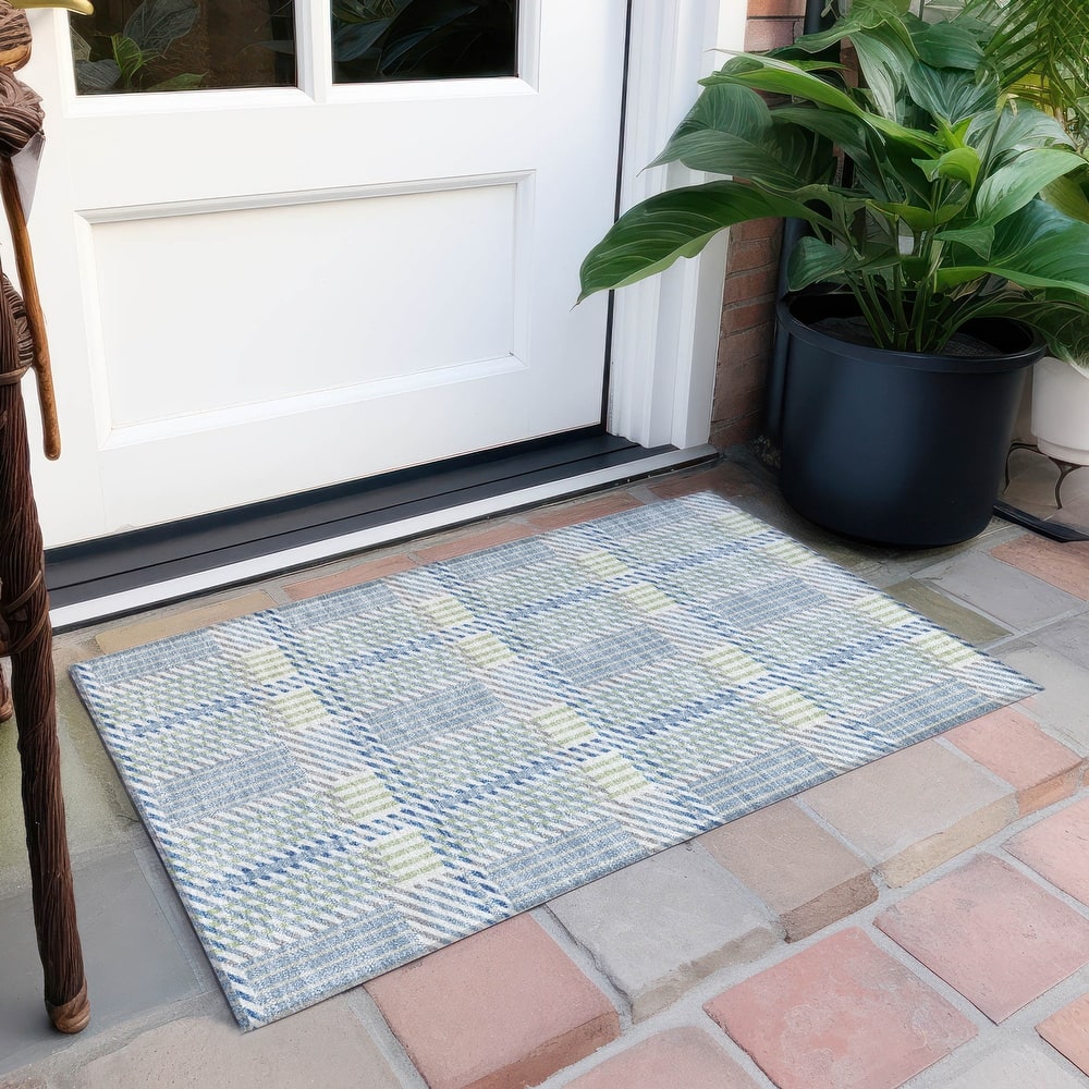 Machine Washable Indoor/ Outdoor Geometric Stripe Chantille Rug