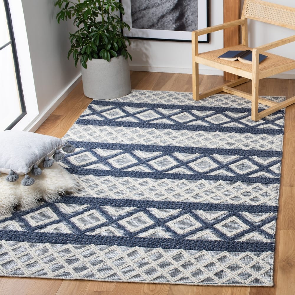 SAFAVIEH Handmade Vermont Christin Wool Rug
