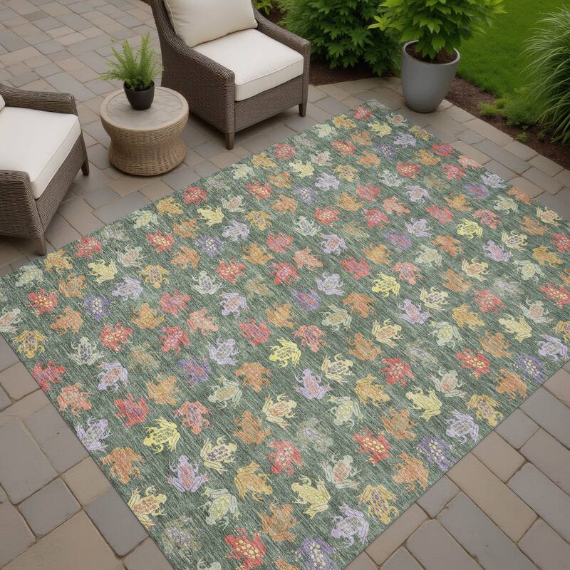 Machine Washable Indoor/ Outdoor Modern Frogs Chantille Rug