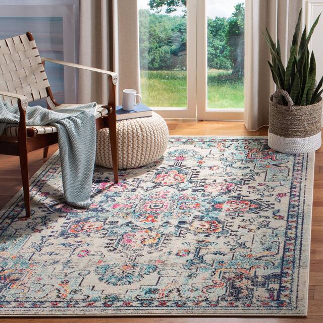 SAFAVIEH Madison Diederike Boho Medallion Distressed Rug - 5'3" x 7'6" - Cream/Blue