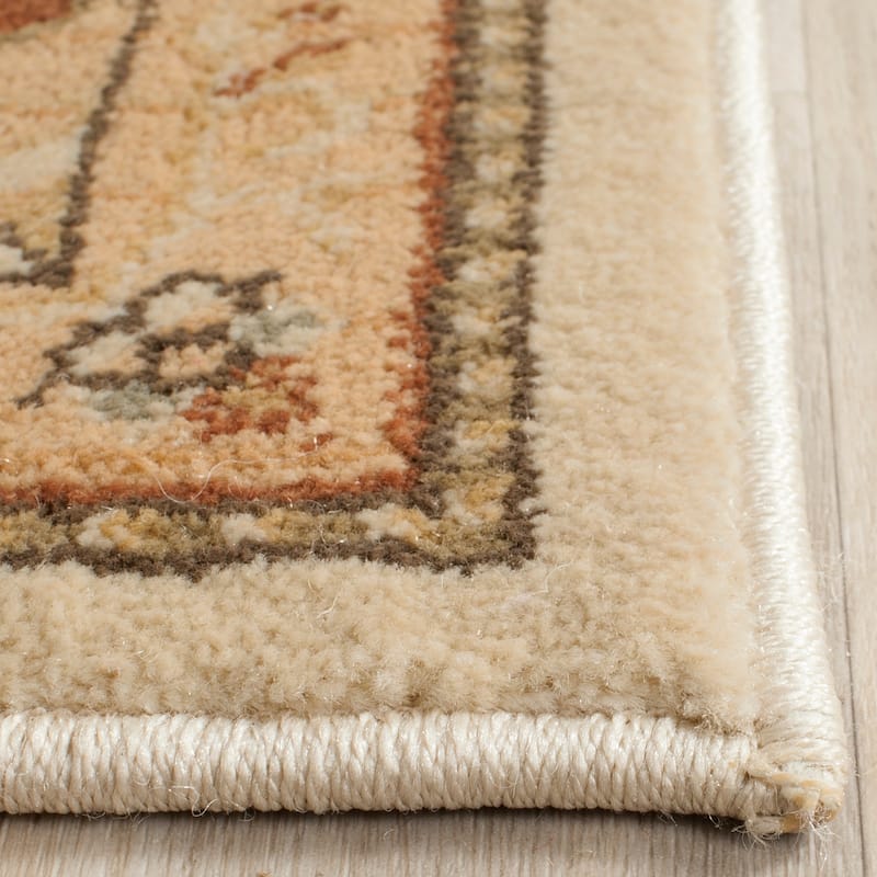 SAFAVIEH Heirloom Tamra Traditional Oriental Rug