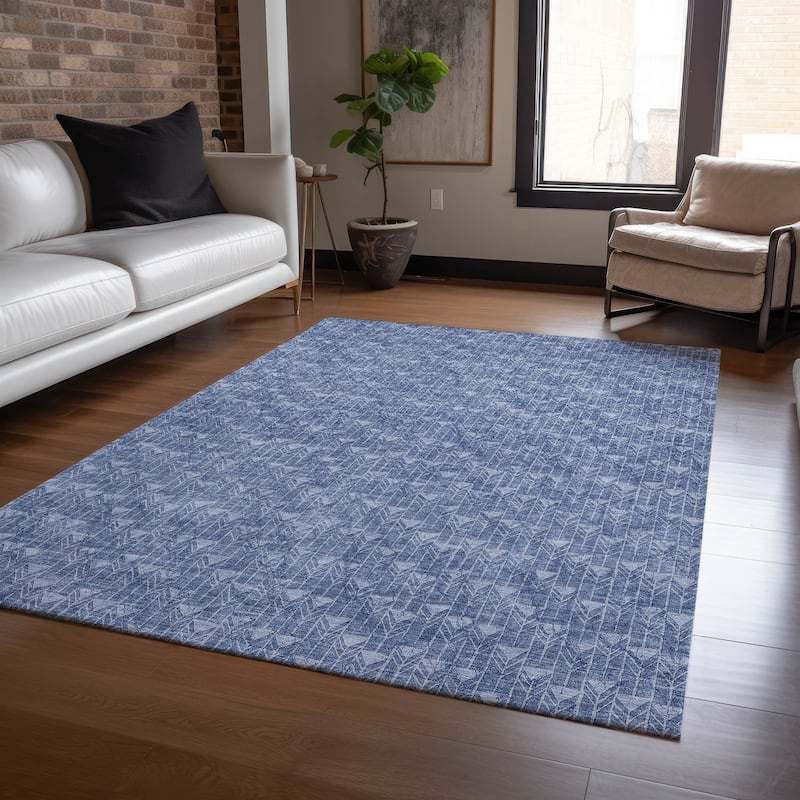 Machine Washable Indoor/ Outdoor Arrows Chantille Rug - Navy - 2'6" x 3'10"