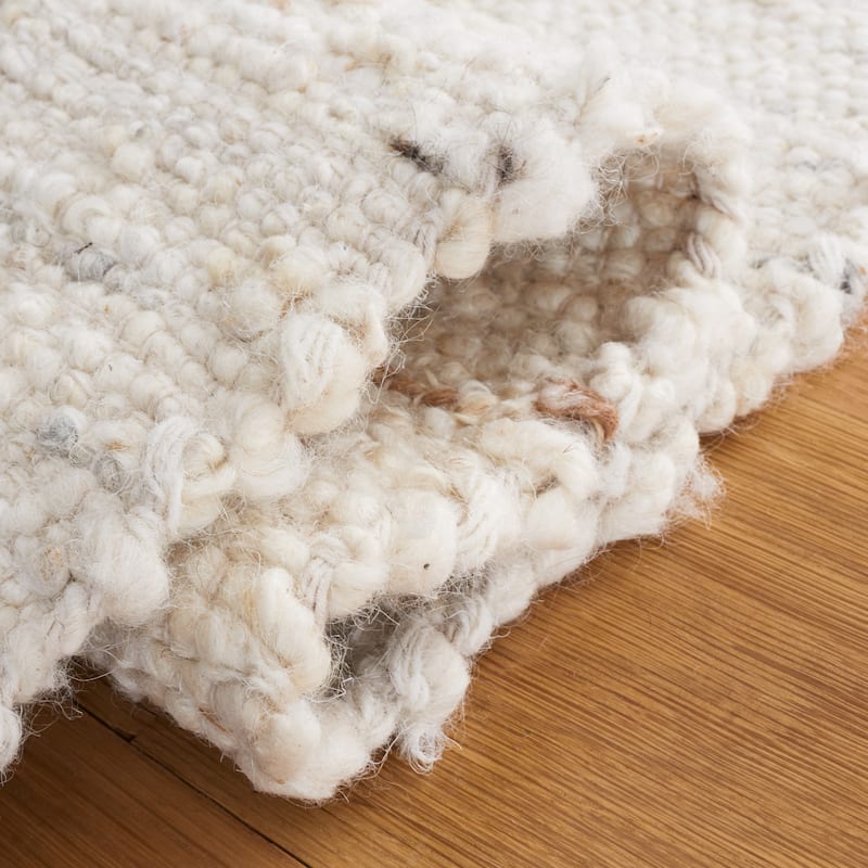 SAFAVIEH Handmade Natura Engelgard Wool Rug