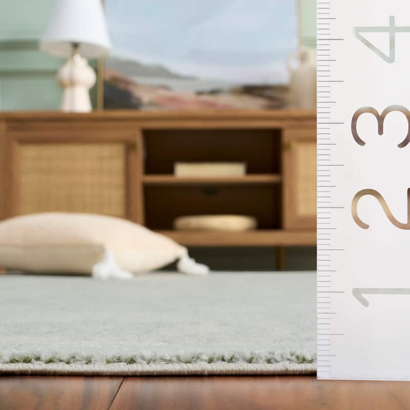 SAFAVIEH Harrison Gilta Transitional Rug