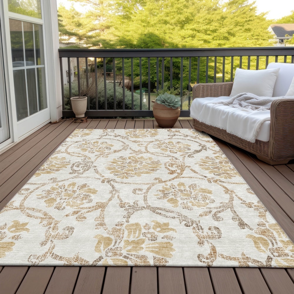 Machine Washable Indoor/ Outdoor Chantille Scroll Floral Rug
