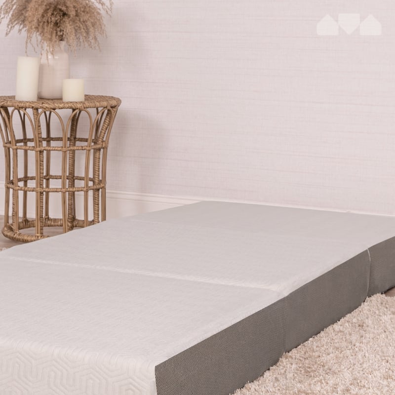 Milliard 4-inch Tri Folding Mattress (25"x 75") w/ removable cover